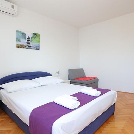Apartments By The Sea Brela, Makarska - 2718 客房 照片