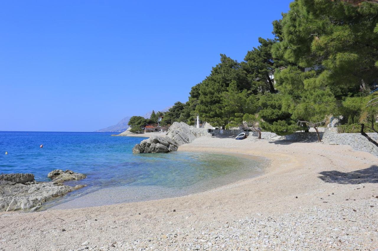 Apartments By The Sea Brela, Makarska - 2718 外观 照片