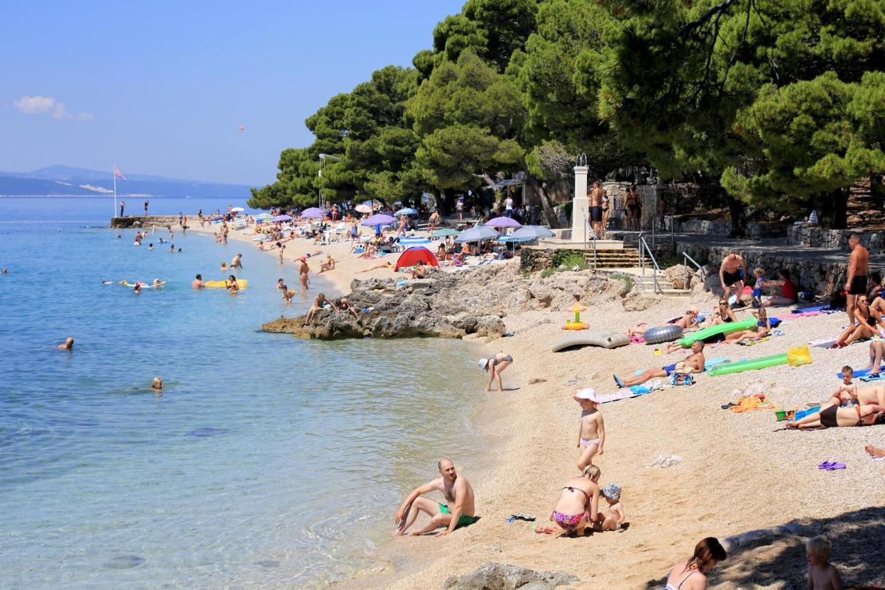 Apartments By The Sea Brela, Makarska - 2718 外观 照片