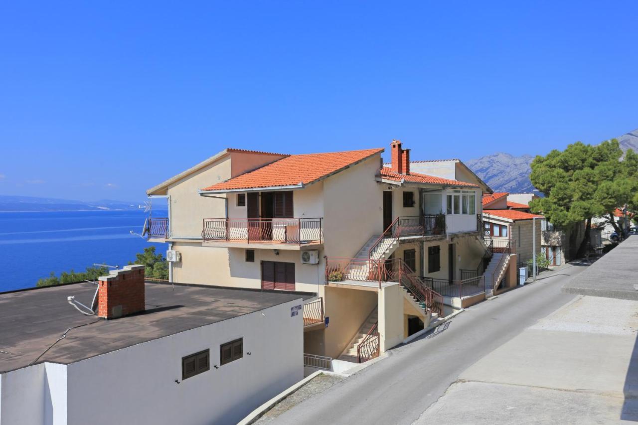 Apartments By The Sea Brela, Makarska - 2718 外观 照片