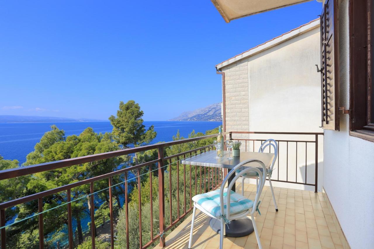Apartments By The Sea Brela, Makarska - 2718 外观 照片